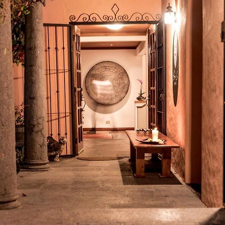 Luna Inn B&B Ciudad Cariari エクステリア 写真
